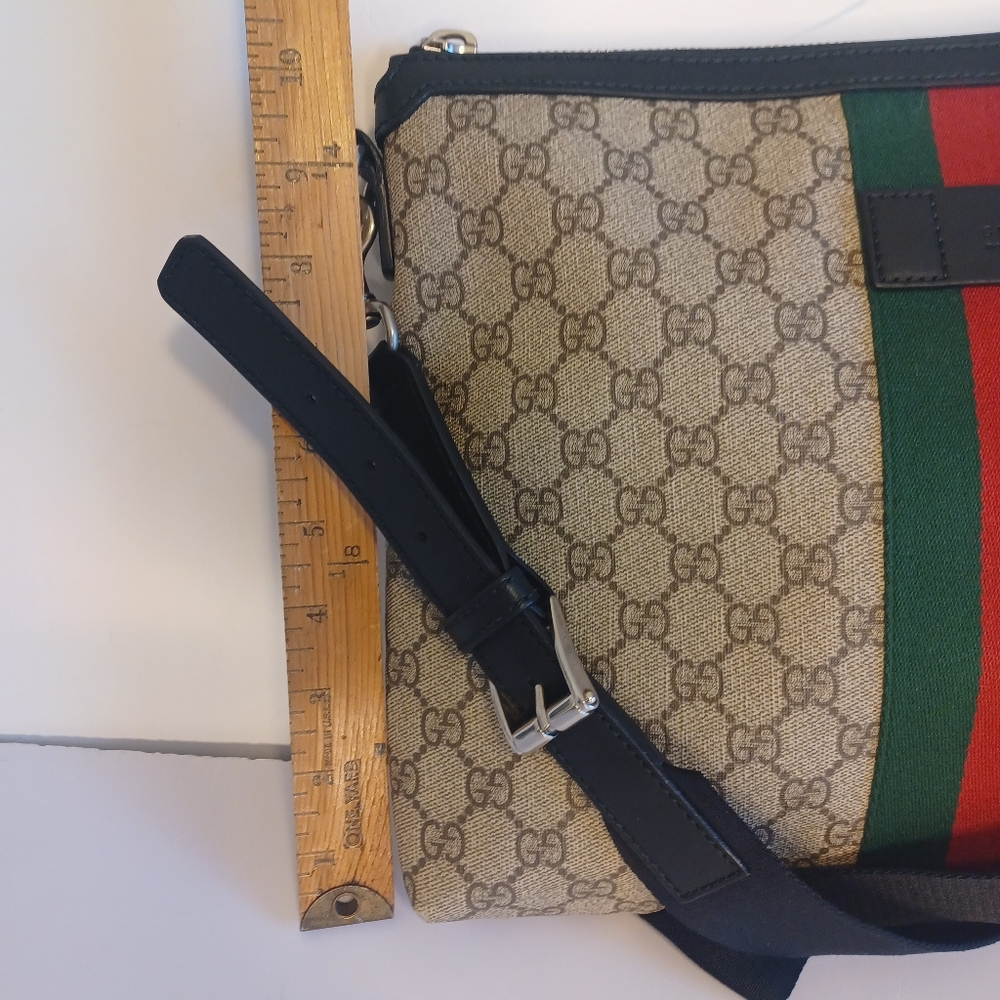 Gucci Supreme GG Leather Trim Unisex Messenger Crossbody Bag - Picture 13 of 13